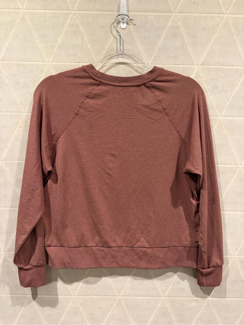 Vuori Long Sleeve Halo Crew Pink / Red Heather Small - Picture 6 of 8